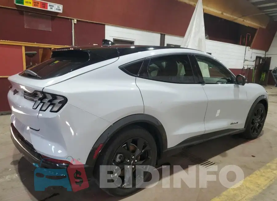 3FMTK3SU0PMA79178 Photo# 3