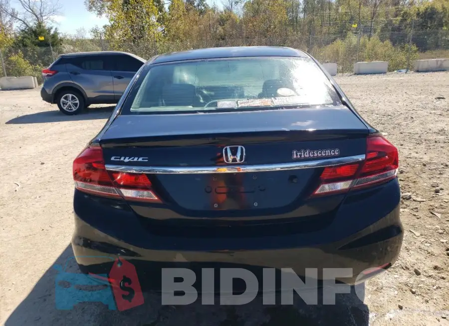 19XFB2F57FE100678 Photo# 6
