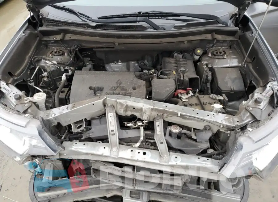 JA4AD3A37JZ020241 Photo# 11