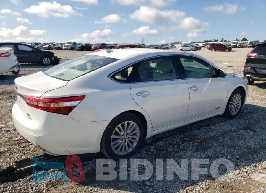 4T1BD1EB8FU041177 Photo# 3