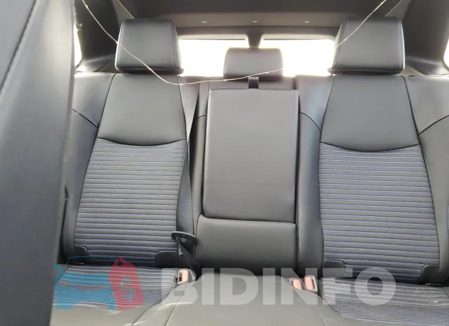 4T3E6RFV6MU038748 Photo# 10