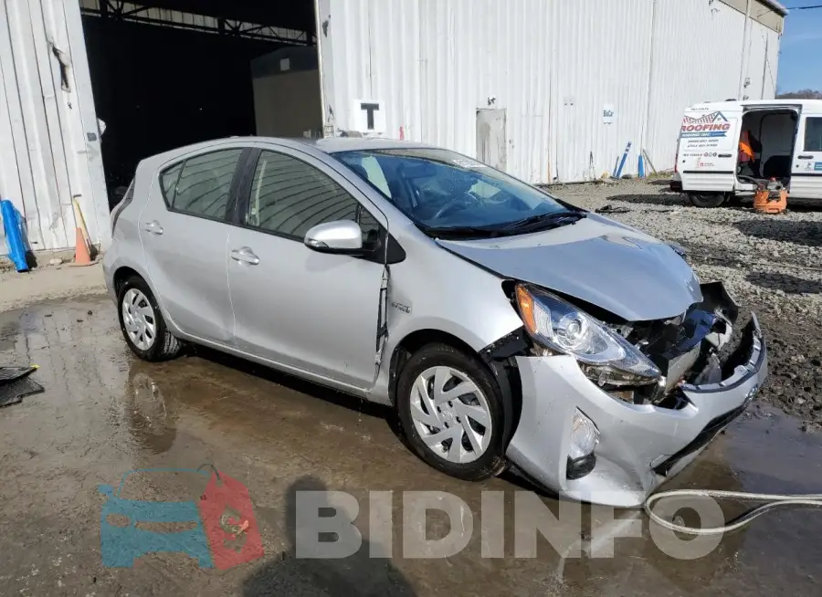 JTDKDTB39F1586710 Photo# 4