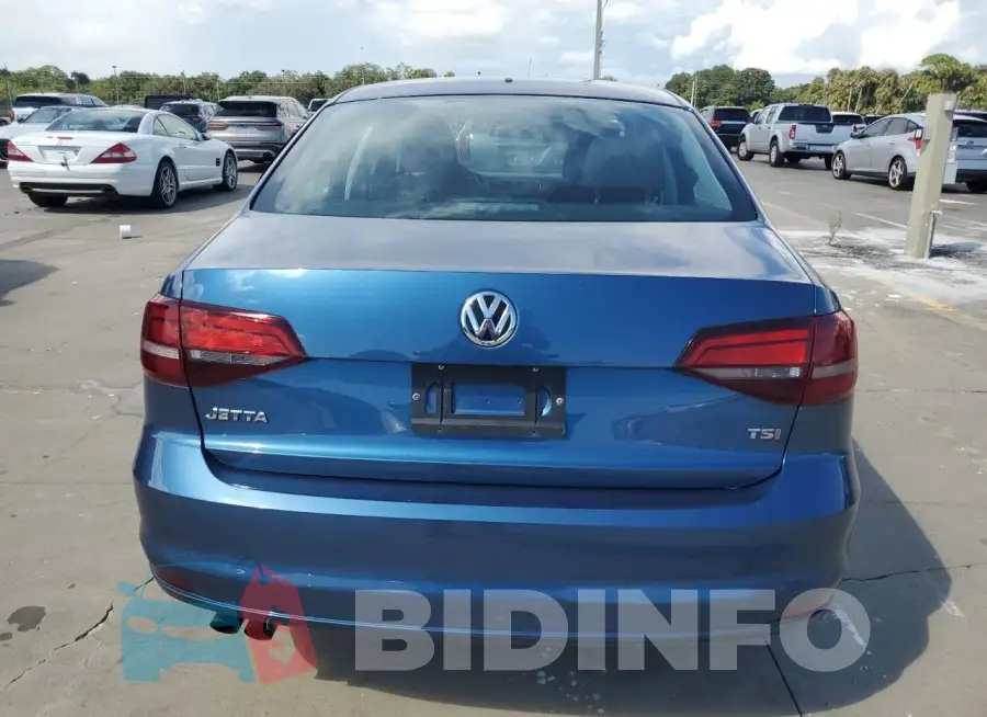 3VW2B7AJ2HM404622 Photo# 6