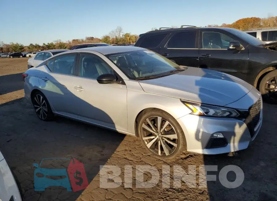 1N4BL4CV6MN310554 Photo# 4