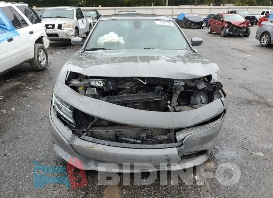 2C3CDXBG9JH180231 Photo# 5