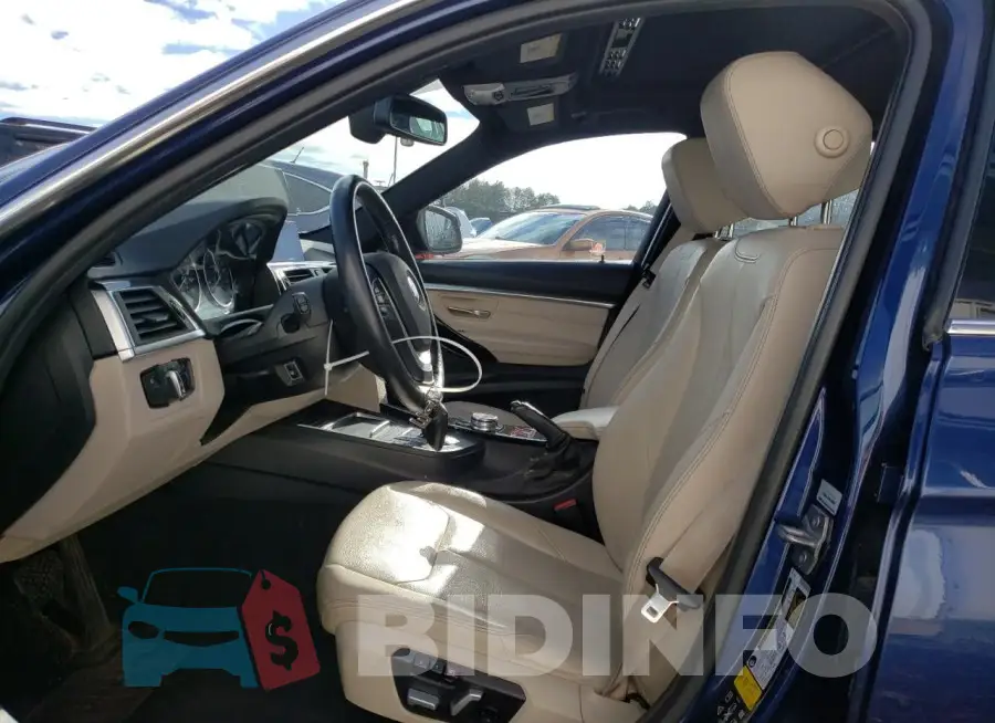 WBA8E3G55GNT75013 Photo# 7