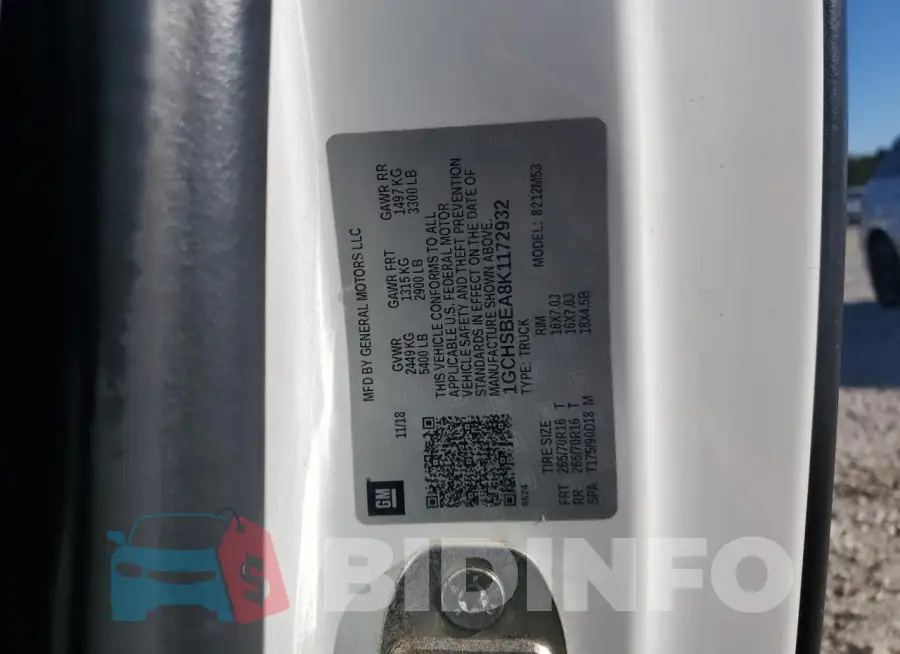 1GCHSBEA8K1172932 Photo# 12