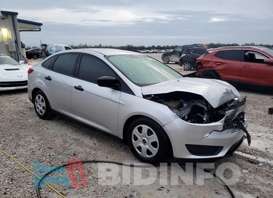 1FADP3E23GL207473 Photo# 4