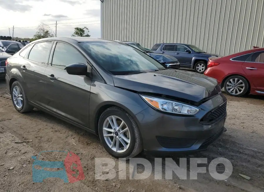 1FADP3F21JL266544 Photo# 4