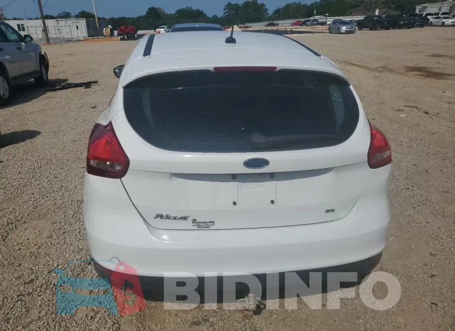 1FADP3K2XHL202096 Photo# 6