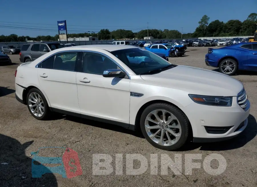 1FAHP2F89HG133033 Photo# 4