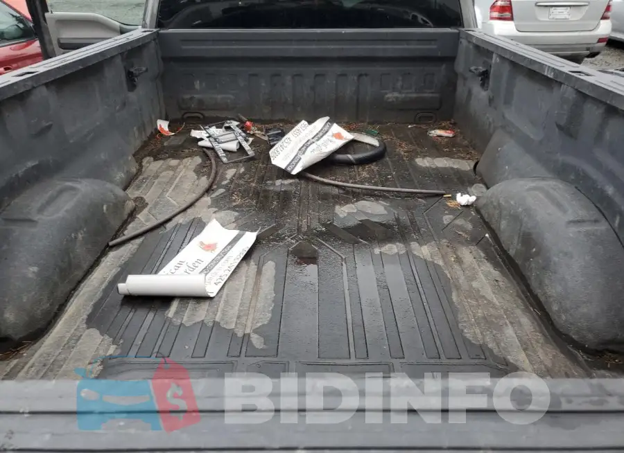 1FTNF1EG5JKC26895 Photo# 10