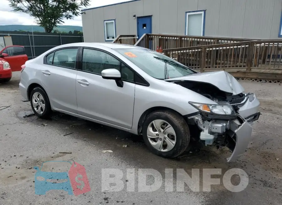19XFB2F57FE228032 Photo# 4