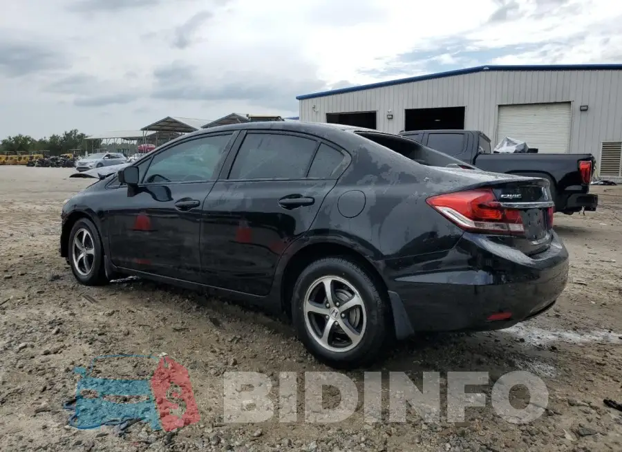 19XFB2F77FE010884 Photo# 2