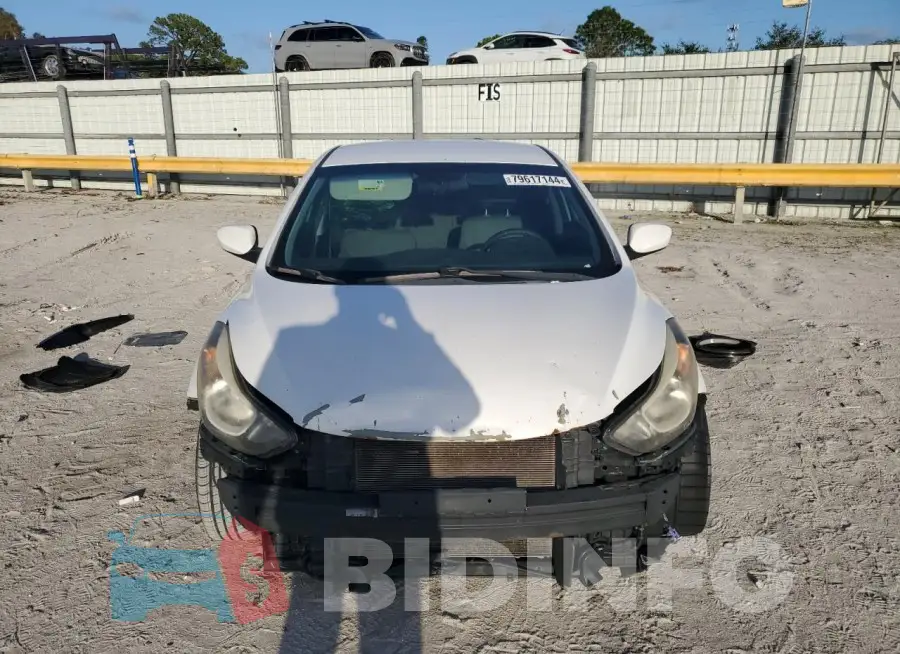 5NPDH4AE8FH648046 Photo# 5