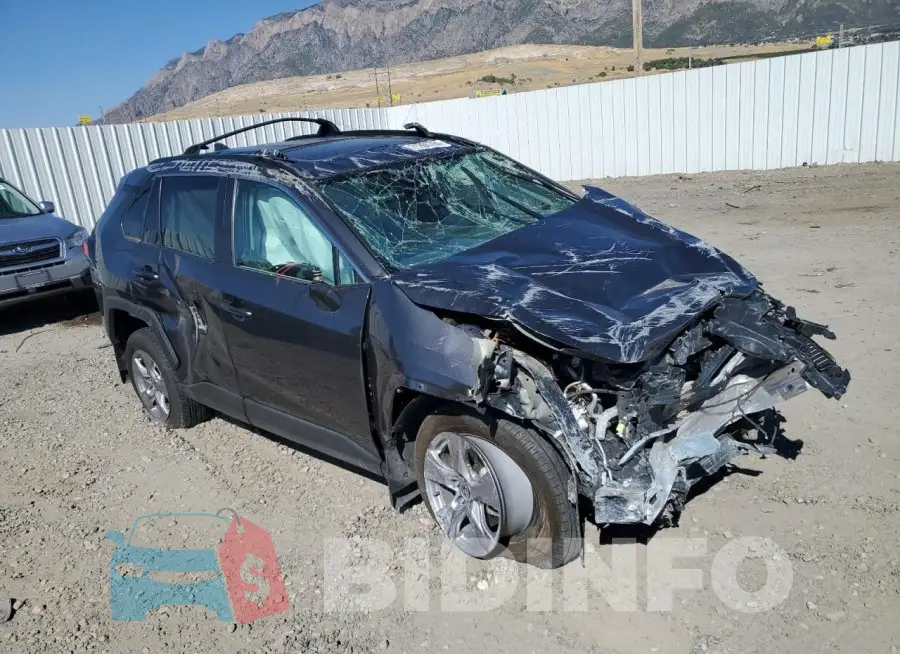 2T3P1RFV6PC348962 Photo# 4