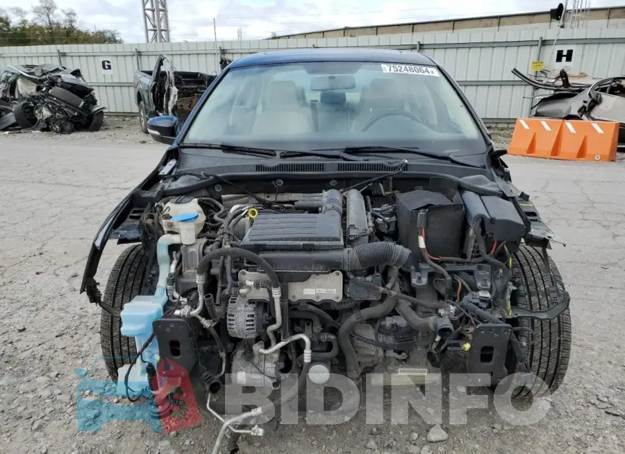 3VWDB7AJ4HM276747 Photo# 5