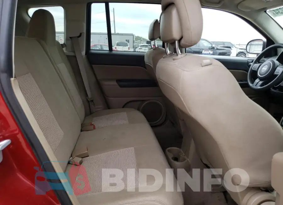1C4NJCBA7FD401265 Photo# 11
