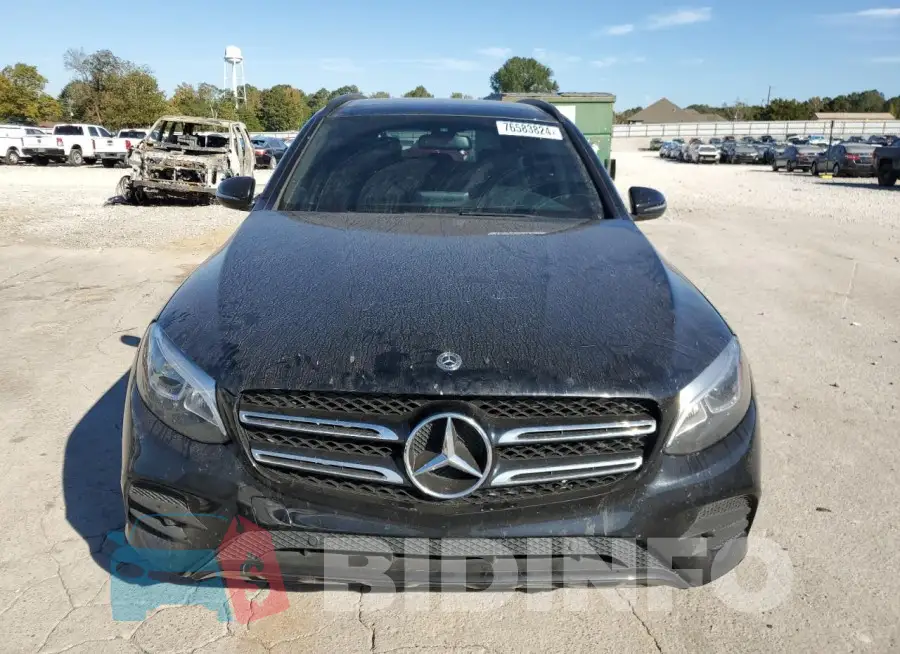 WDC0G4JBXKV124067 Photo# 5