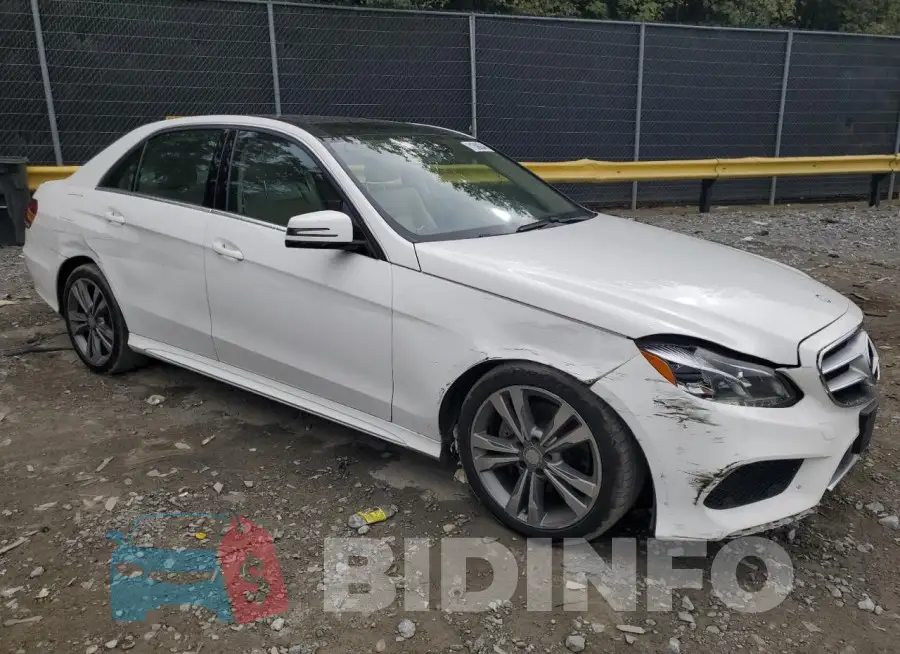 WDDHF8JB1FB159953 Photo# 4