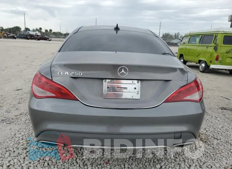 WDDSJ4EB8JN618913 Photo# 6