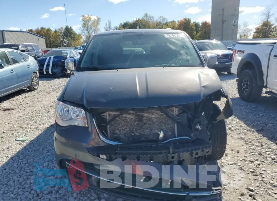 2C4RC1CG8FR572137 Photo# 5