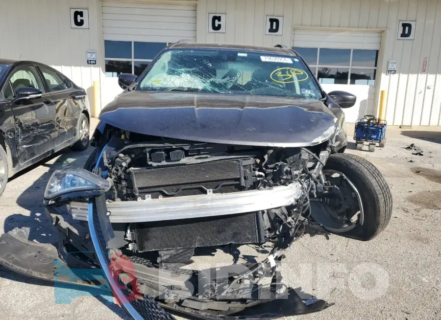 2C4RC1EG8HR669239 Photo# 5