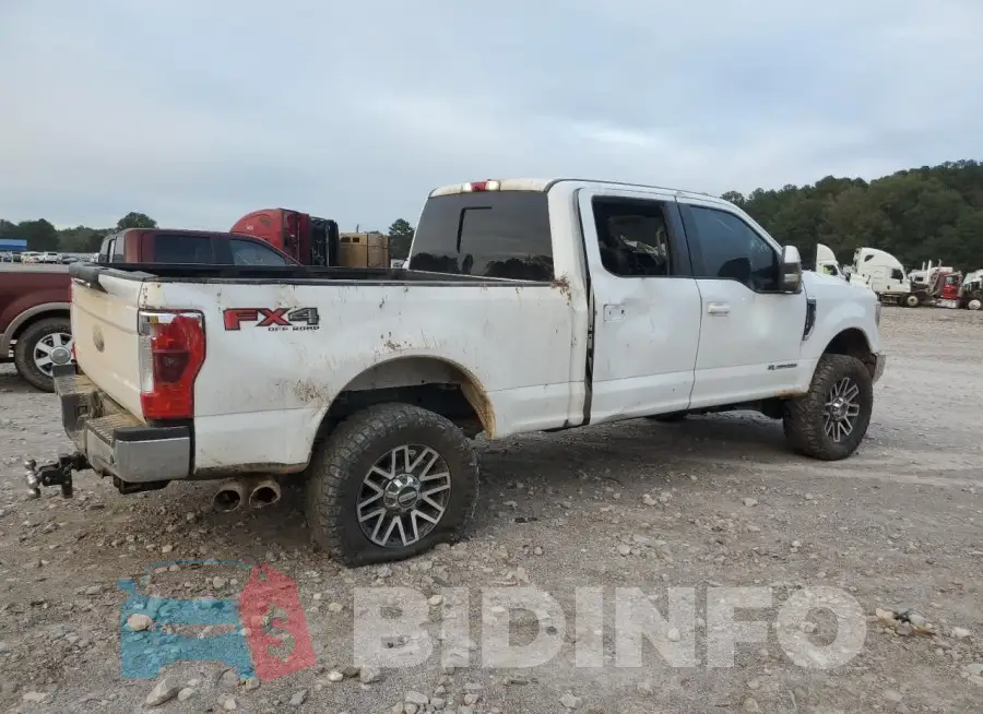 1FT7W2BT2JEB47330 Photo# 3