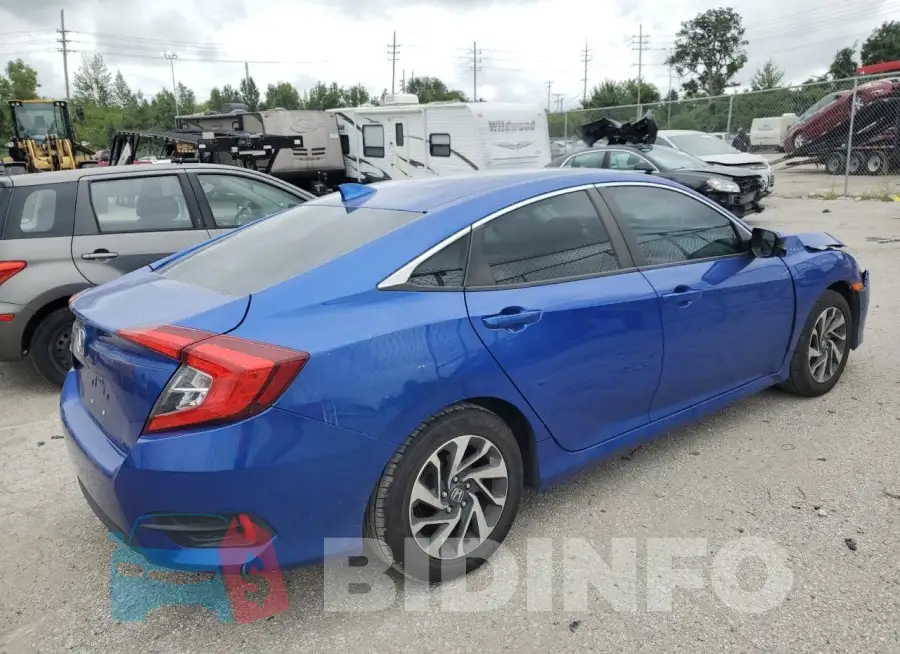 19XFC2F72HE076453 Photo# 3