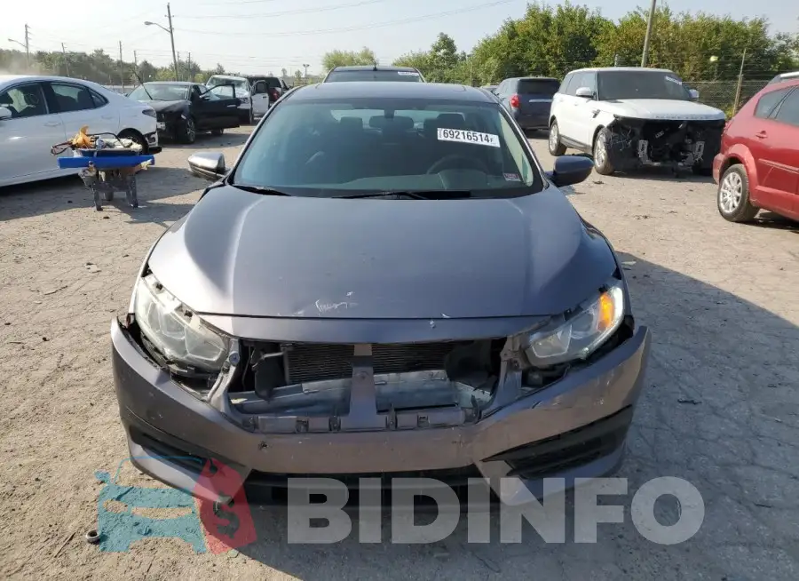 19XFC2F72HE077697 Photo# 5