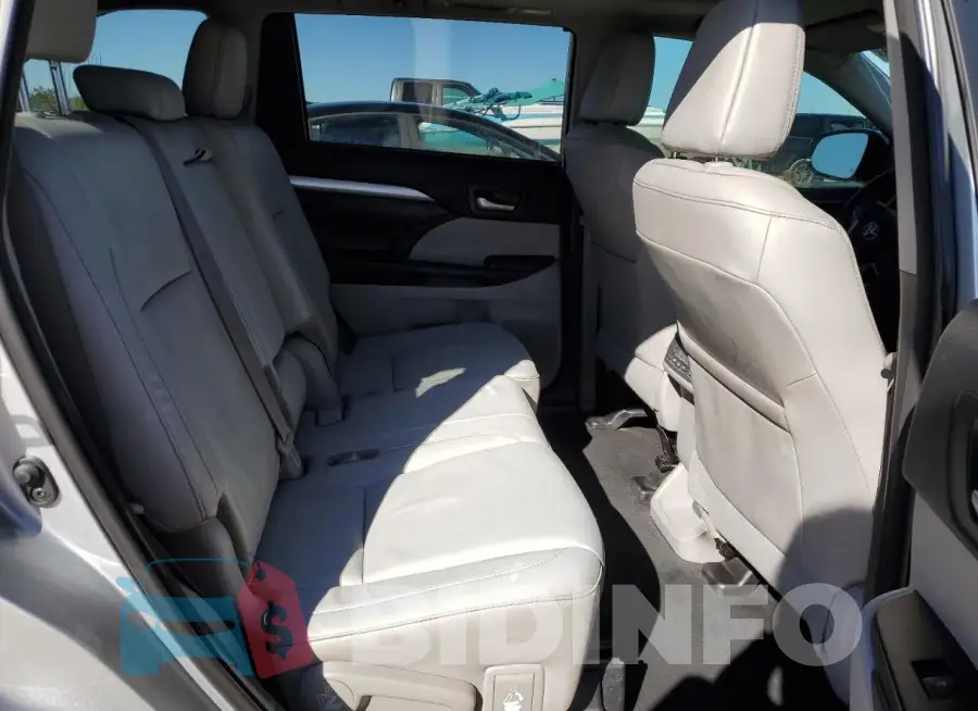 5TDKZRFH8JS537827 Photo# 11