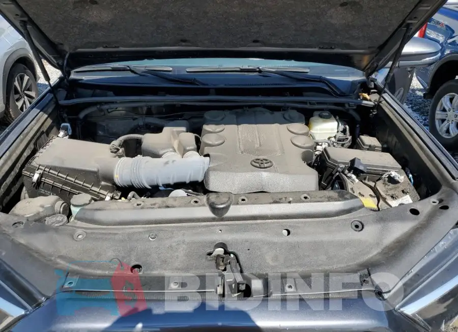 JTEKU5JR8N6026014 Photo# 12