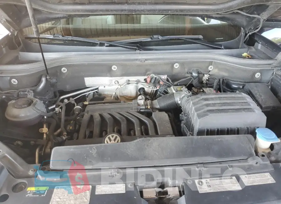 1V2MR2CA8KC548268 Photo# 11