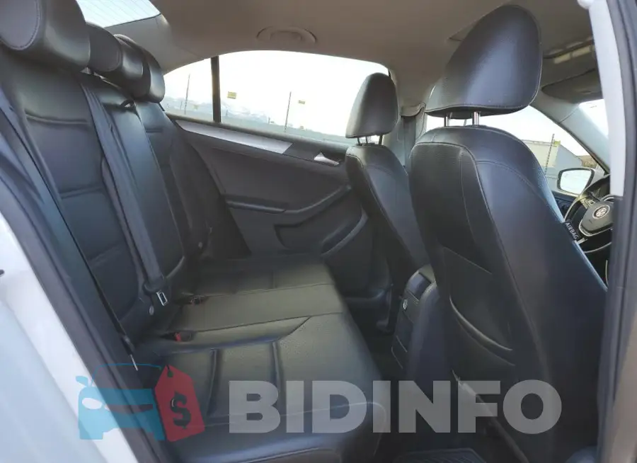 3VWDB7AJ0HM288104 Photo# 10