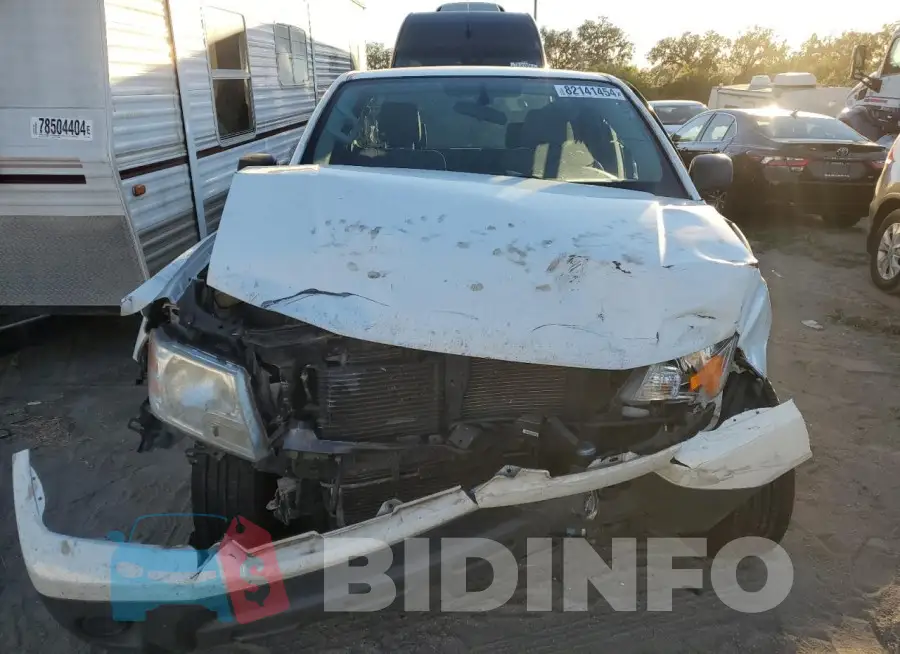 1N6BD0CT0JN728387 Photo# 5