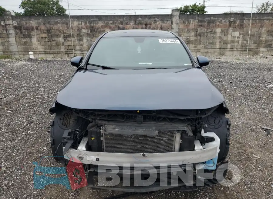 WDD3G4EB2KW020671 Photo# 5