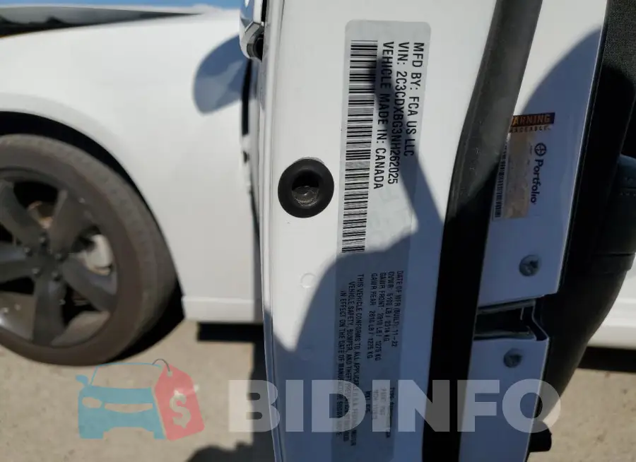 2C3CDXBG3NH262025 Photo# 12