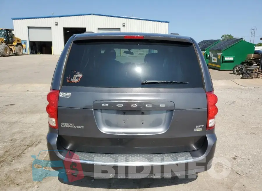 2C4RDGCG7GR374182 Photo# 6