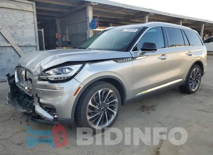 5LM5J7XC0LGL32536 Photo# 1