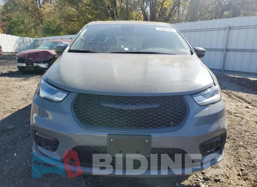 2C4RC1L73PR518603 Photo# 5
