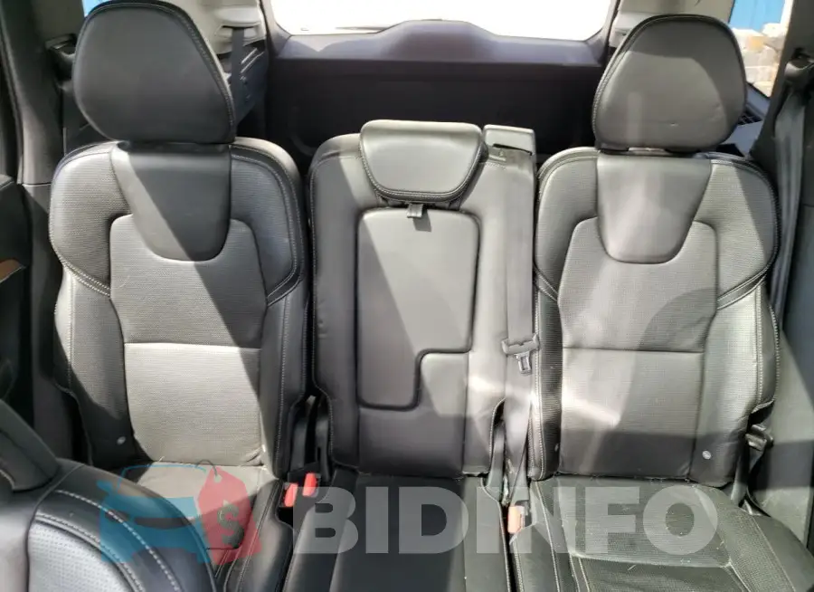 YV4A22PL2G1068604 Photo# 10