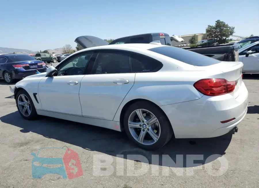 WBA4A9C5XFGL85672 Photo# 2