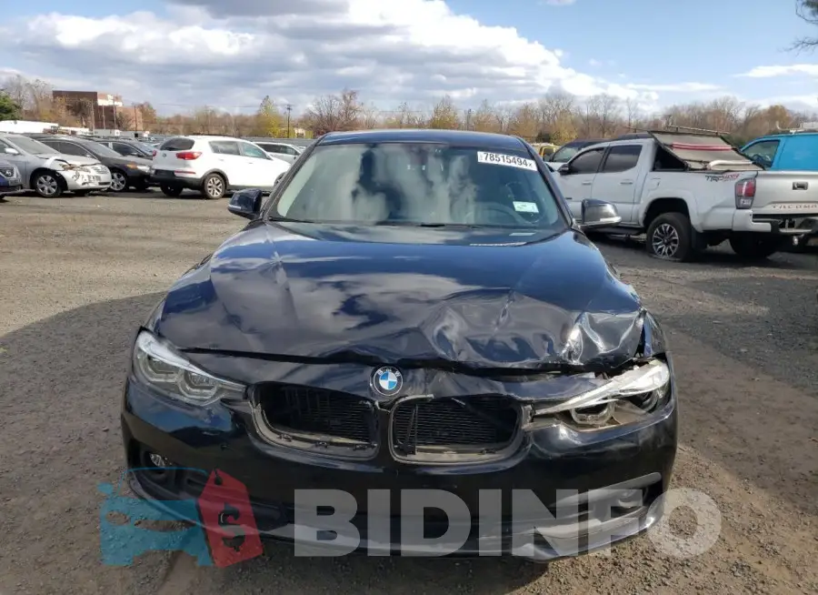WBA8A3C52JA491401 Photo# 5
