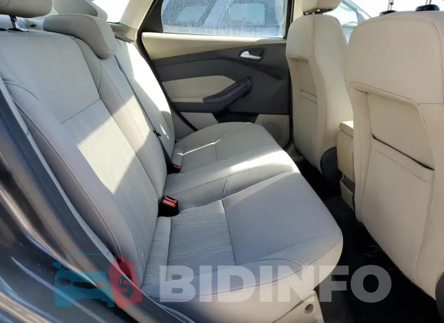 1FADP3F20FL279664 Photo# 10