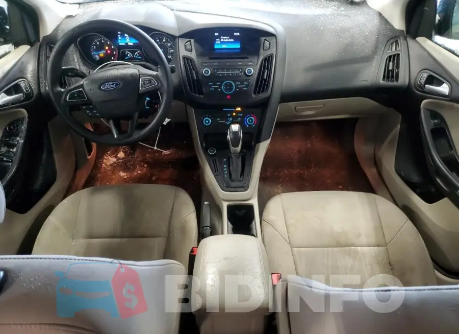 1FADP3F22GL274516 Photo# 8