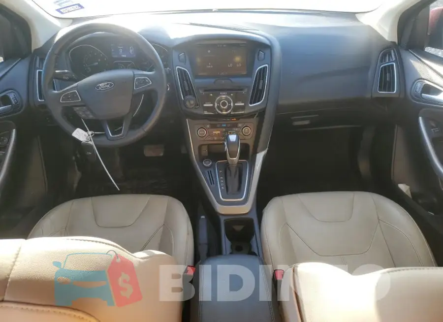 1FADP3N28FL374555 Photo# 8