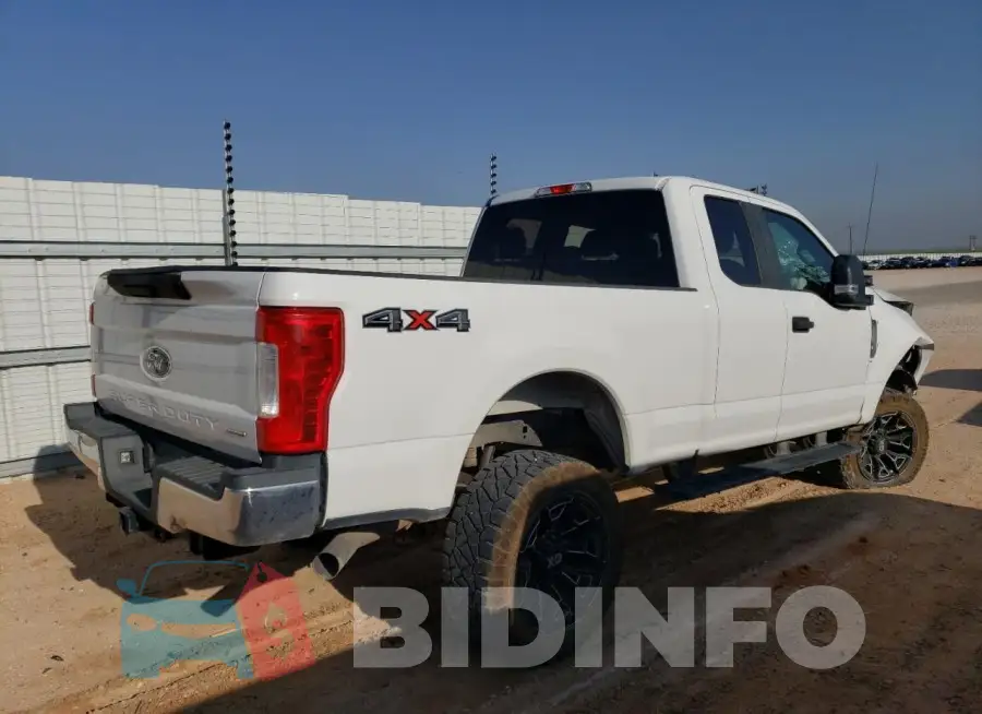 1FT7X2B69HED20164 Photo# 3