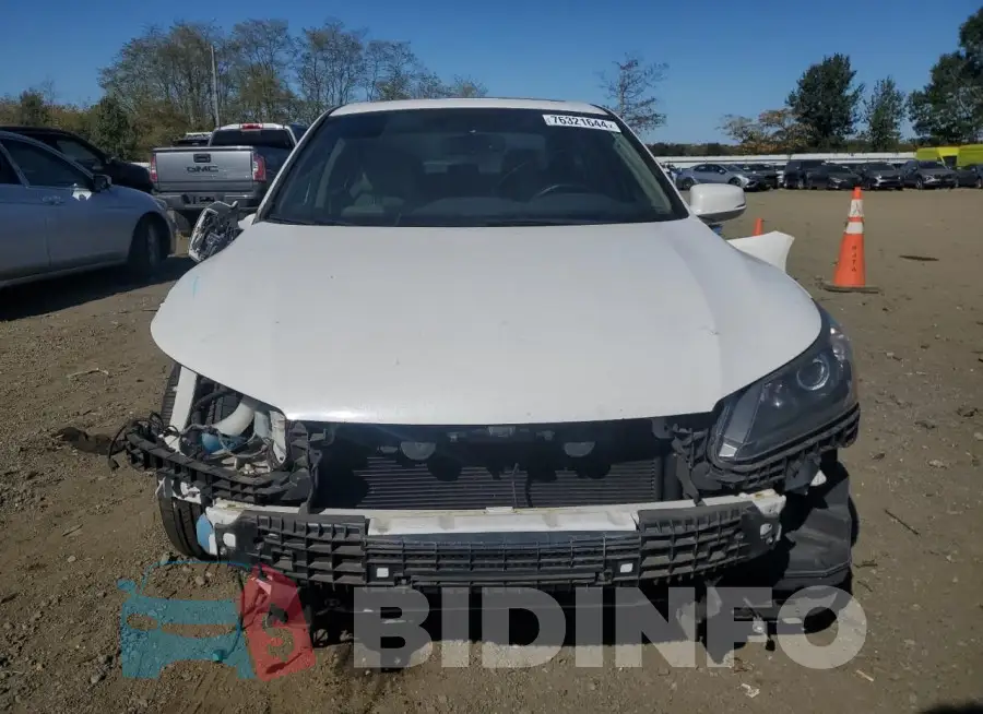 1HGCR2F83FA266421 Photo# 5