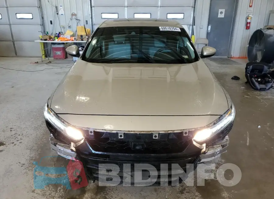 1HGCV1F46JA215894 Photo# 5