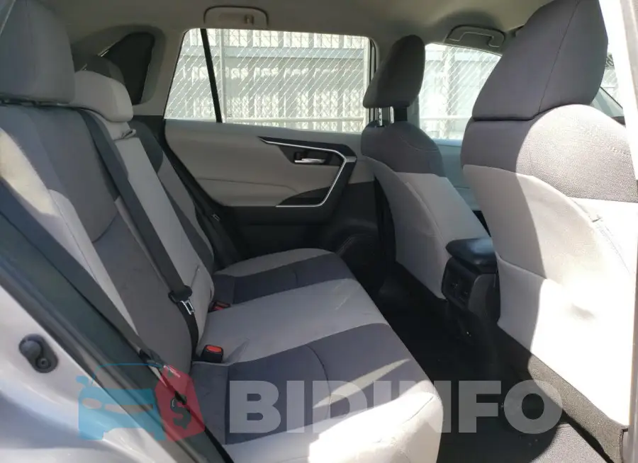 2T3P1RFV9MC209484 Photo# 11